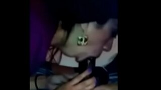 NAJBOLJE od OBA SVIJETA! Latino i Azijske kurve su divlji seksi trojku sa BBC